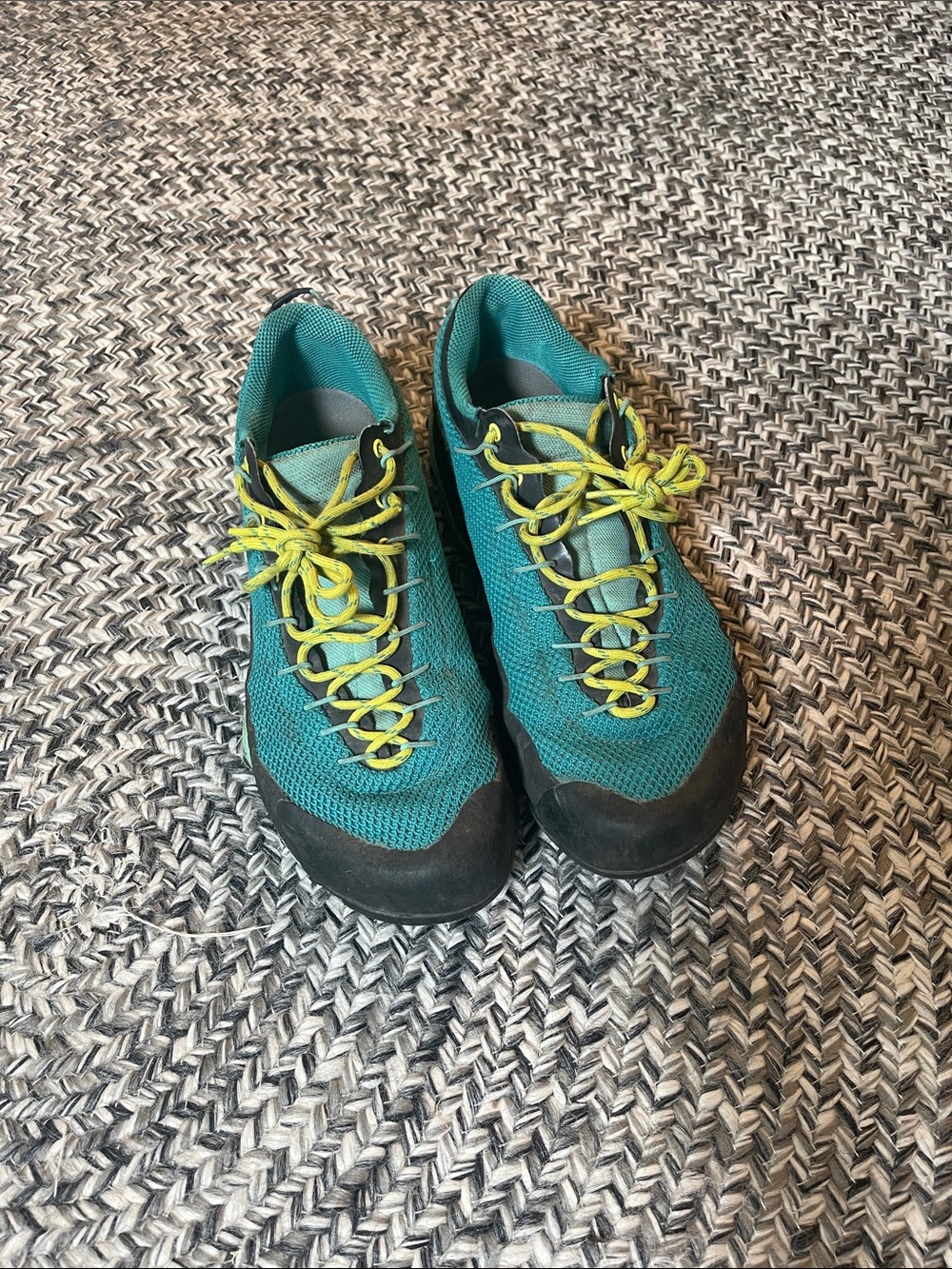 La Sportiva Teal Trail Shoes with Yellow Laces